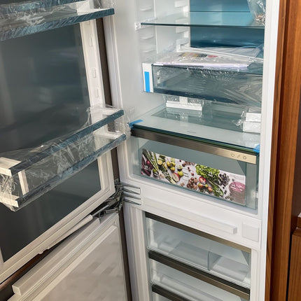 Liebherr 243L Integrated Fridge Freezer